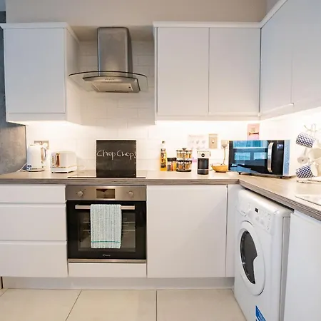 Luxury Apt With Parking Galway Exterior photo