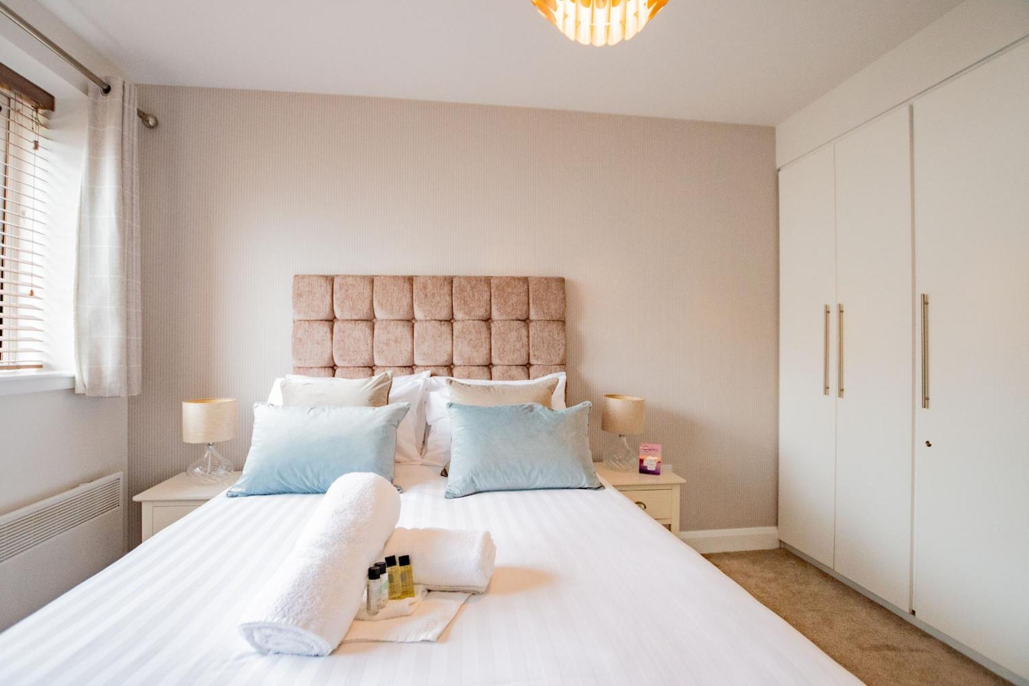 Luxury With Parking Apartment