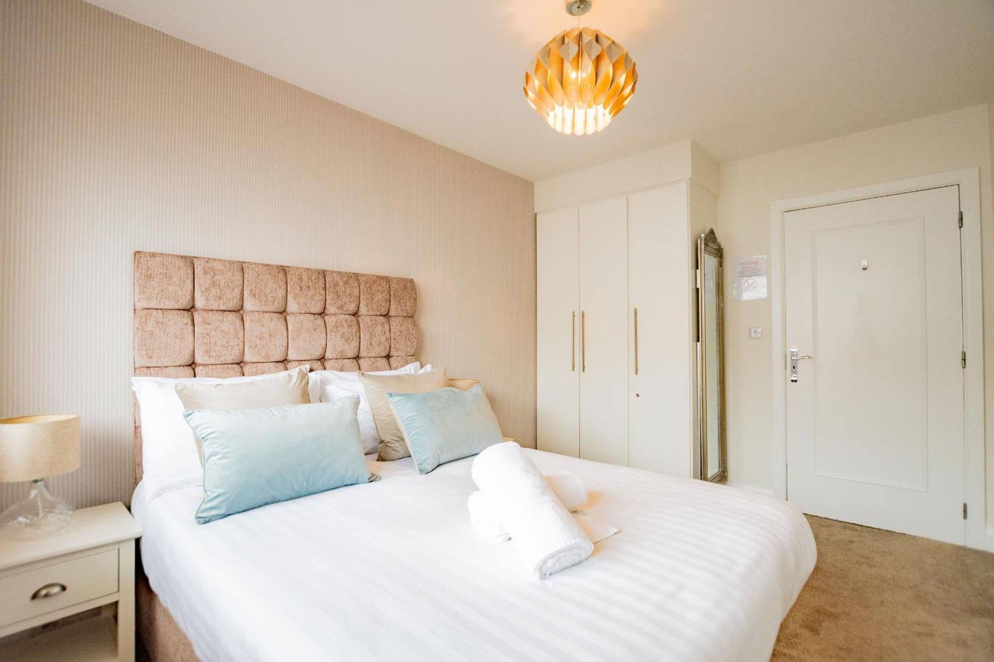 Luxury With Parking Apartment Galway