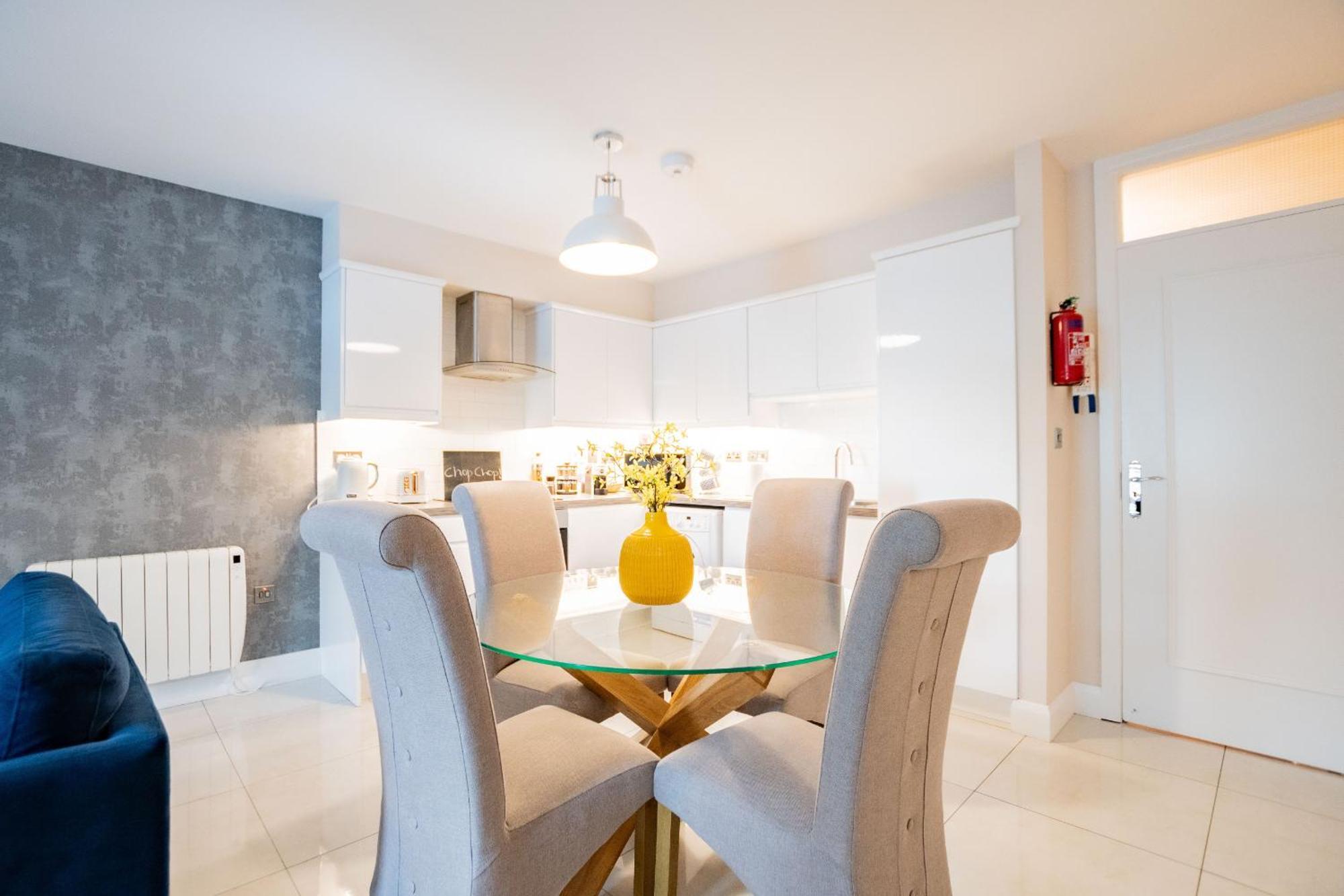 Luxury With Parking Apartment Galway